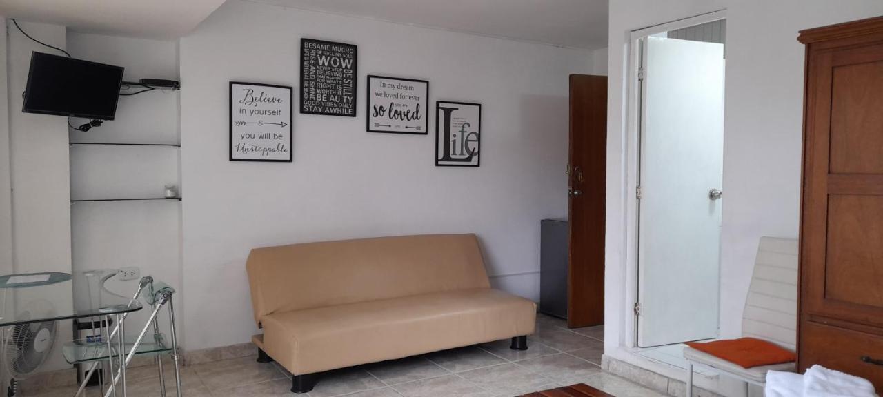 Hospedaje De Lidia Λίμα Εξωτερικό φωτογραφία
